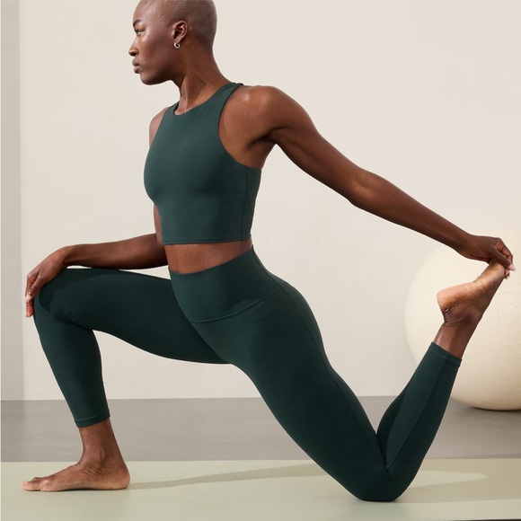 NWT SALUTATION STASH HIGH RISE LEGGING from Athleta in Cypress - Picture 2 of 9